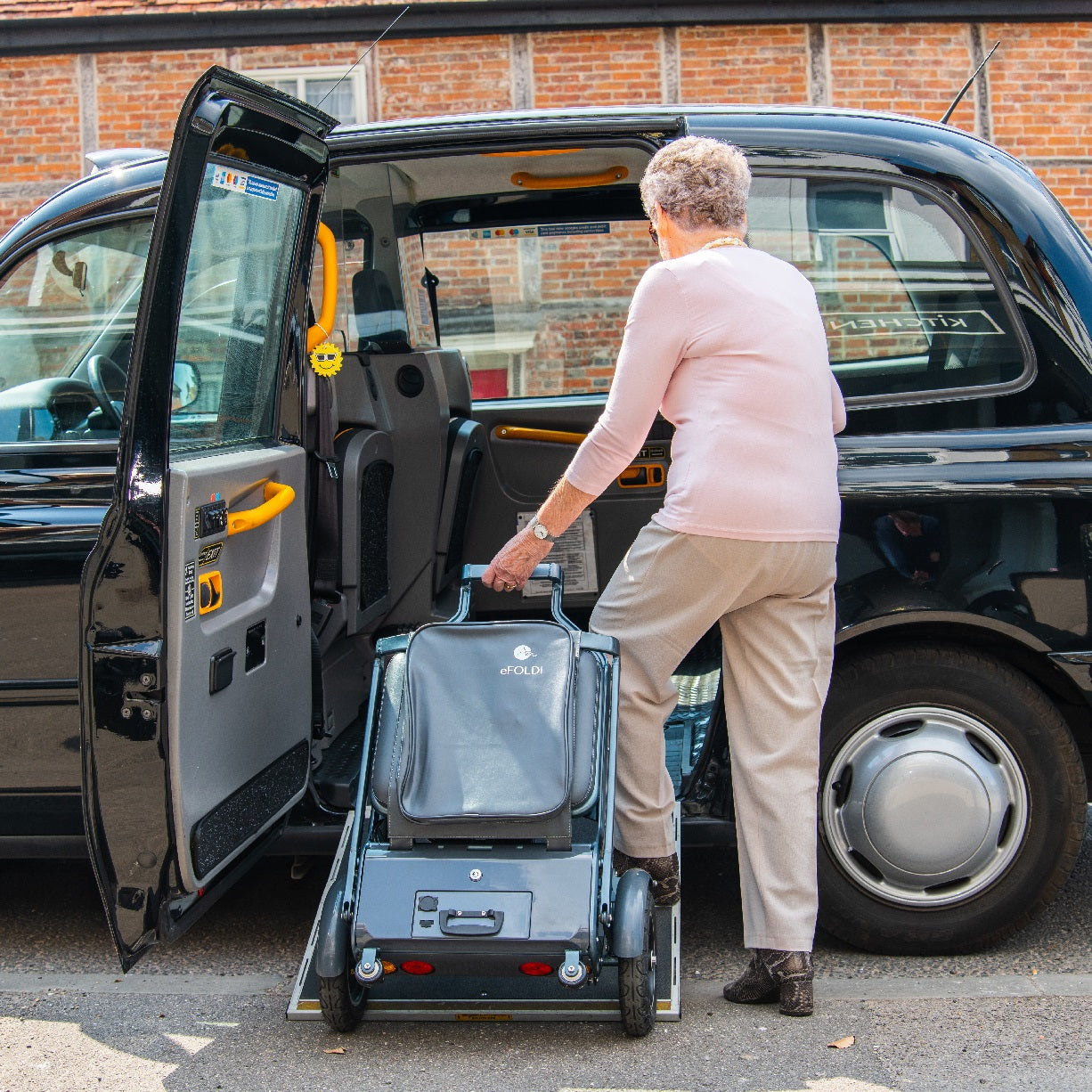 eFOLDi Explorer Ultra Lightweight Mobility Scooter eFOLDi